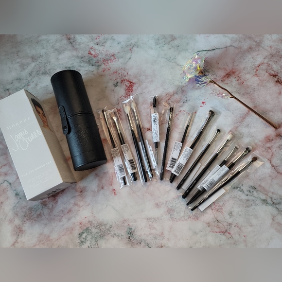 James Charles Brush set